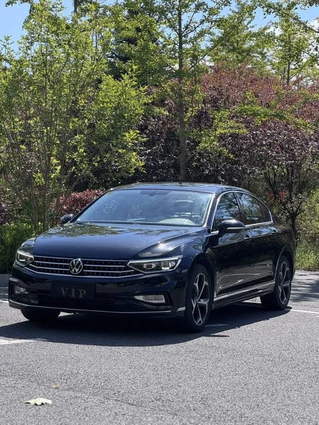 Volkswagen 2020 Magotan 1.4TSI 280TSI Leading Automatic Transmission - View 1