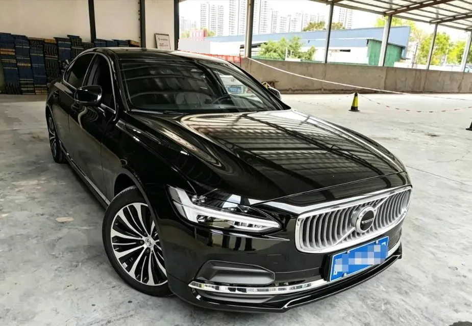 Volvo 2024 S90 48V 2.0T B5 Zhiyi Deluxe Edition Automatic Gear 4