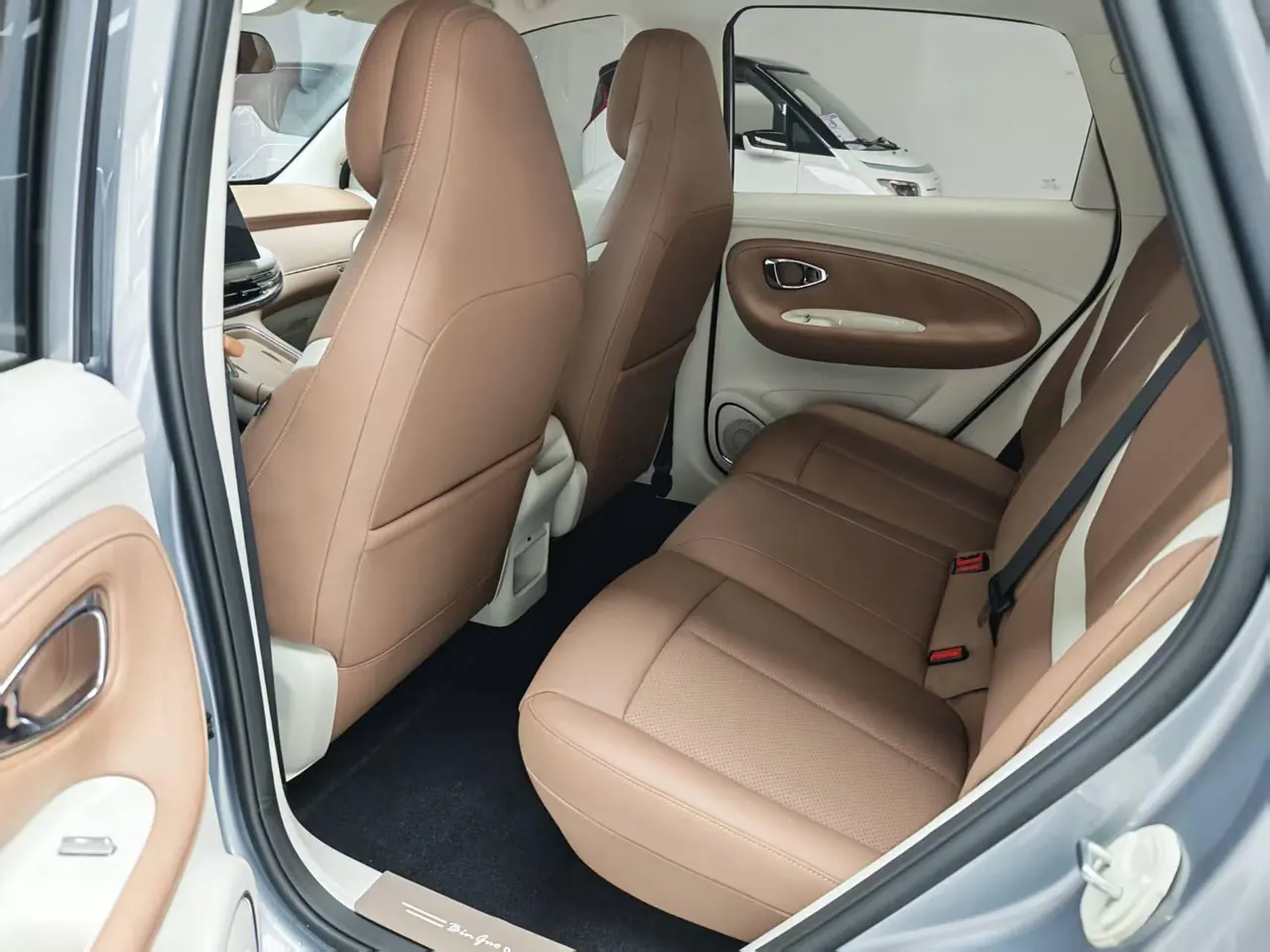 WuLing 2026 Plantronics Pro 403km Flagship Automatic 6