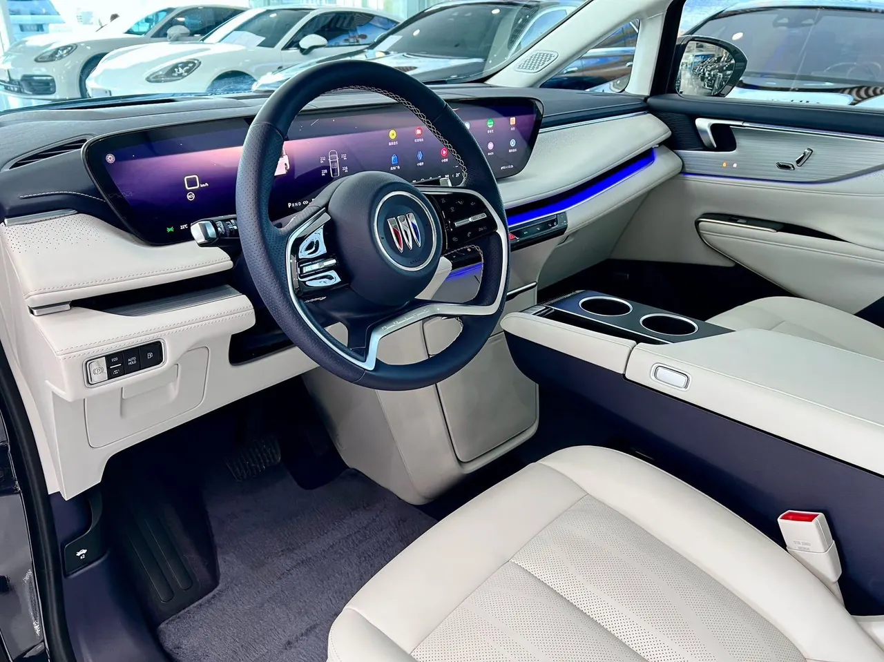 Buick 2026 GL8 Lu Zun PHEV 1.5T Luxury Edition Automatic Gear 2