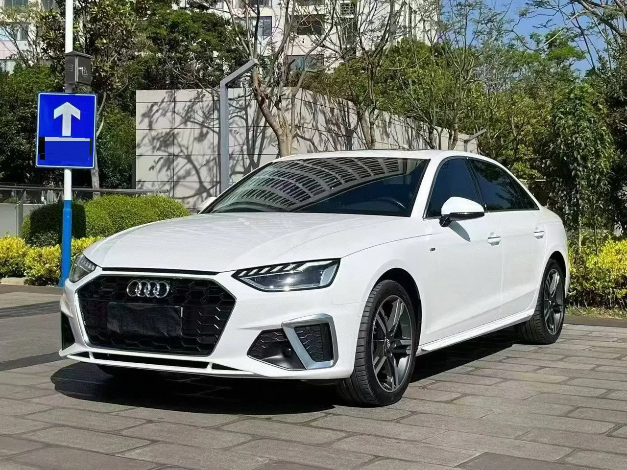 Audi 2020 A4L 2.0TFSI 40TFSI Quattro Deluxe Dynamic Automatic - View 1