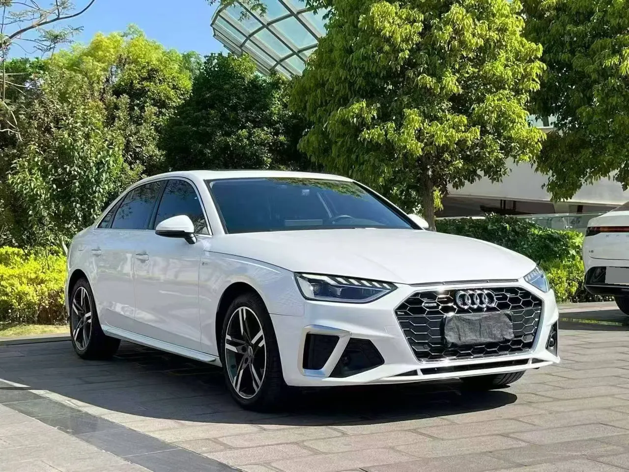 Audi 2020 A4L 2.0TFSI 40TFSI Quattro Deluxe Dynamic Automatic 2