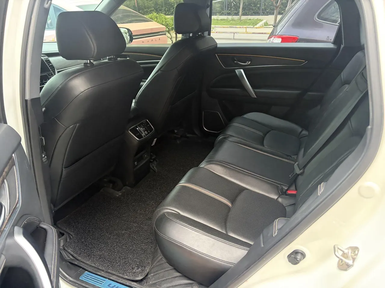Honda 2020 UR-V 2.0T 370TURBO two-drive elegant version of automatic gear 5