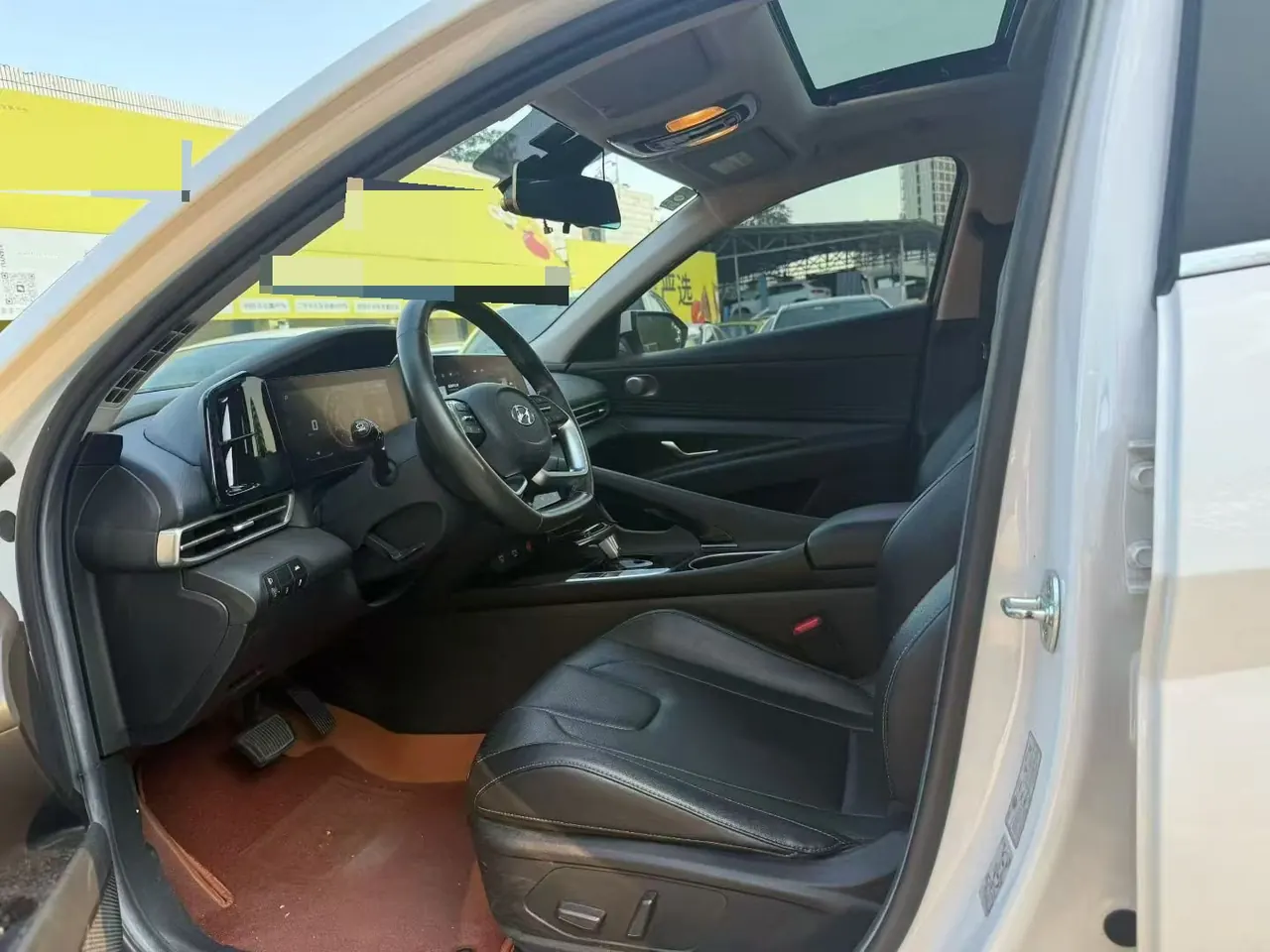Hyundai 2021 Elantra -3-compartment 1.5 stepless LUX premium automatic gear 3