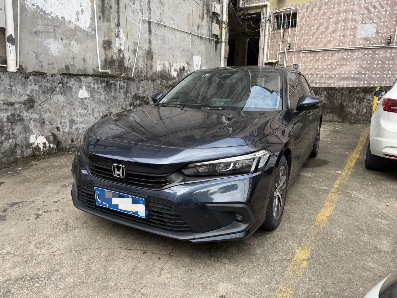 Honda 2023 Civic 1.5T CVT 240TURBO Sporty Edition Automatic - View 1