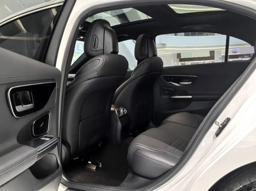 Mercedes Benz Class C 2024 C 260 L 48V 1.5T Sports Edition (Modified 2) Automatic Gear 12
