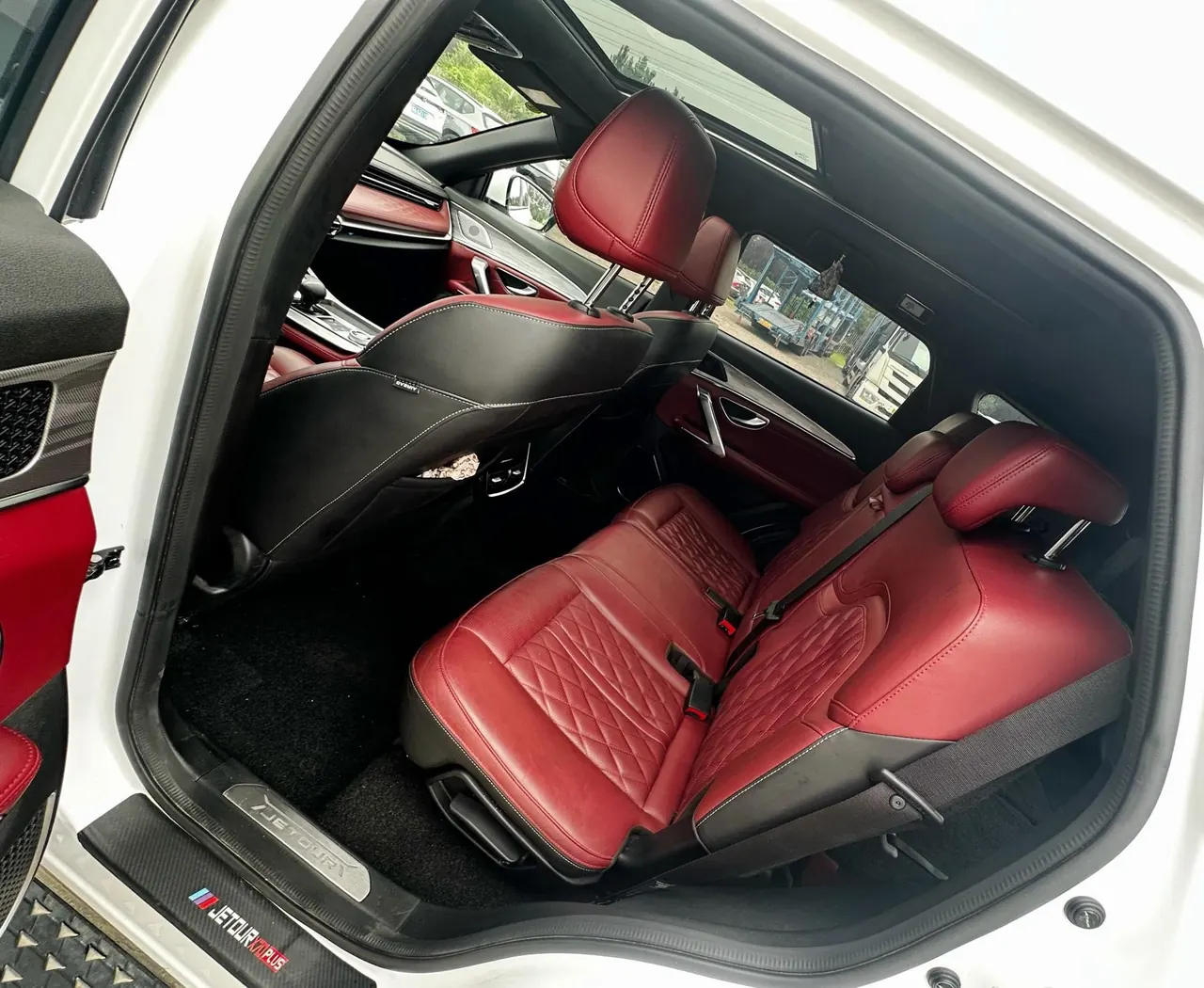 Jetour 2023 X70 PLUS 1.5T Brave PLUS7 Automatic Gear 6