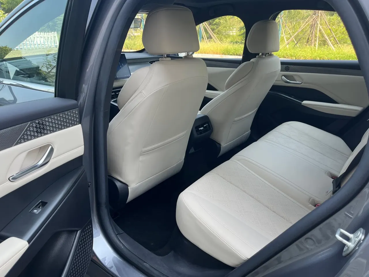 BYD 2025 Qin PLUS DM-i 1.5 stepless smart driving version 120KM Exceed automatic gear 9