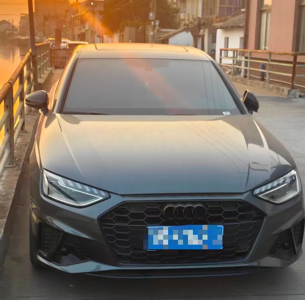 Audi 2025 A4L 2.0TFSI 40TFSI 2 million‑vehicle celebration edition, luxury sporty model, automatic transmission 2