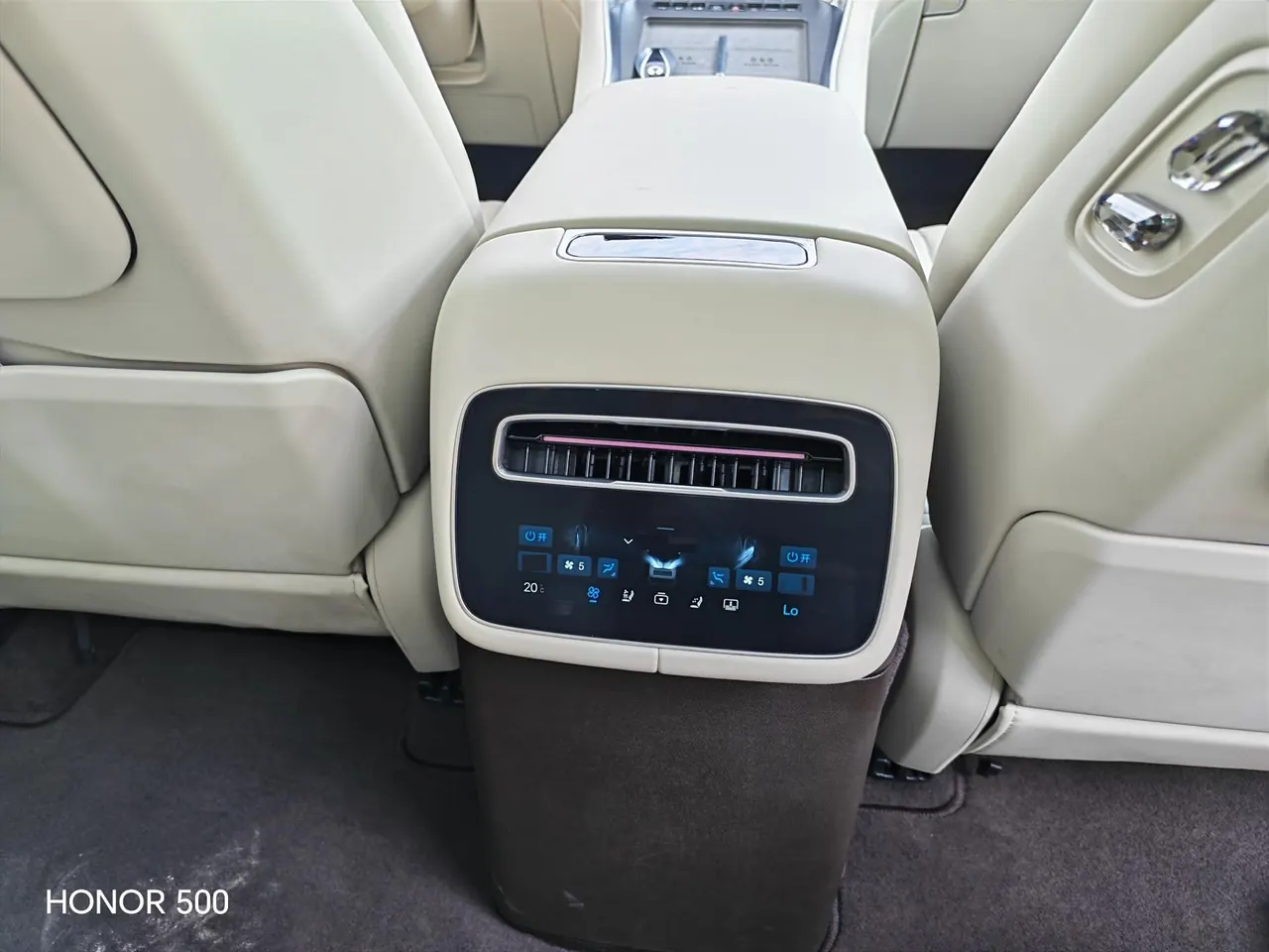 Denza 2025 Denza N9 2.0T stepless 1300 flagship automatic gear 6