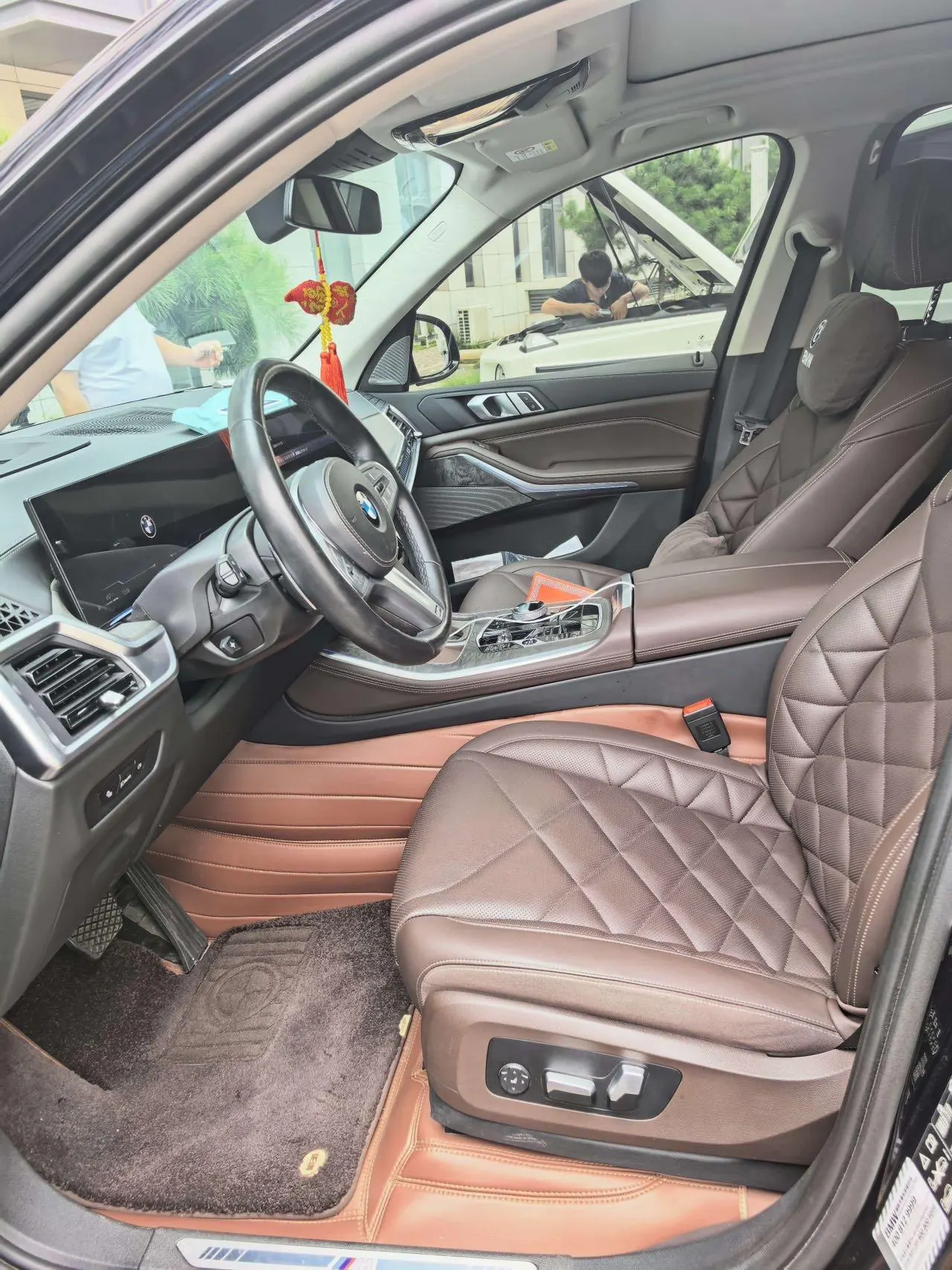 BMW 2023 X5 xDrive30Li 48V 2.0T exclusive m sports obsidian night suit automatic gear 2