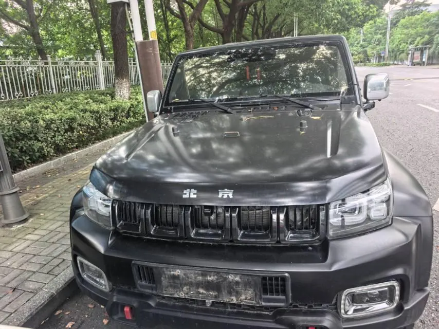 Beijing 2021 BJ40 2.0T four-wheel drive blade hero version chivalrous automatic gear 2