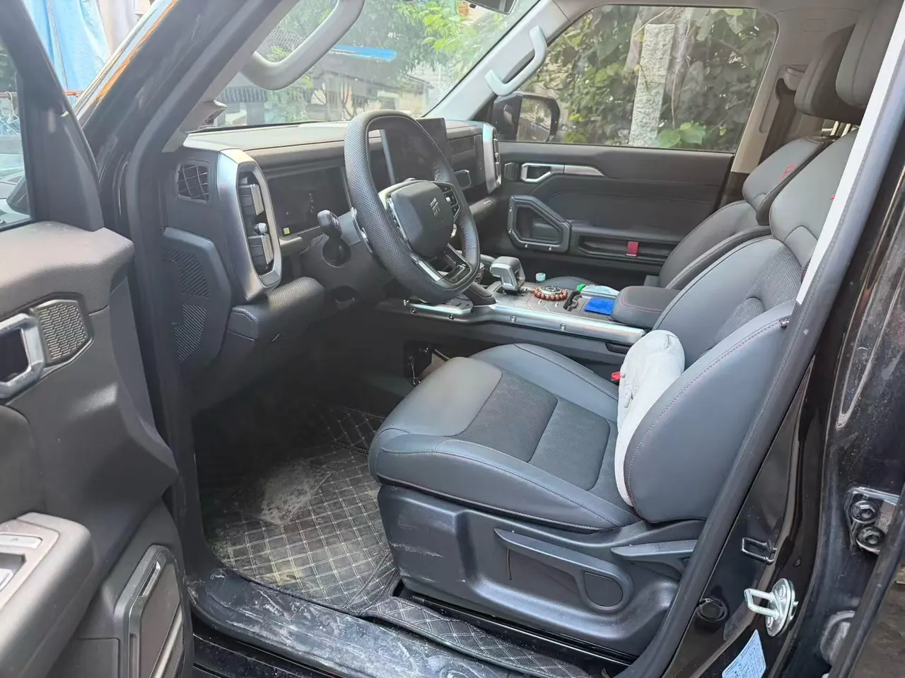 Jetour 2023 Travelers 1.5T Two-Drive Discovery PRO Automatic Gear 2