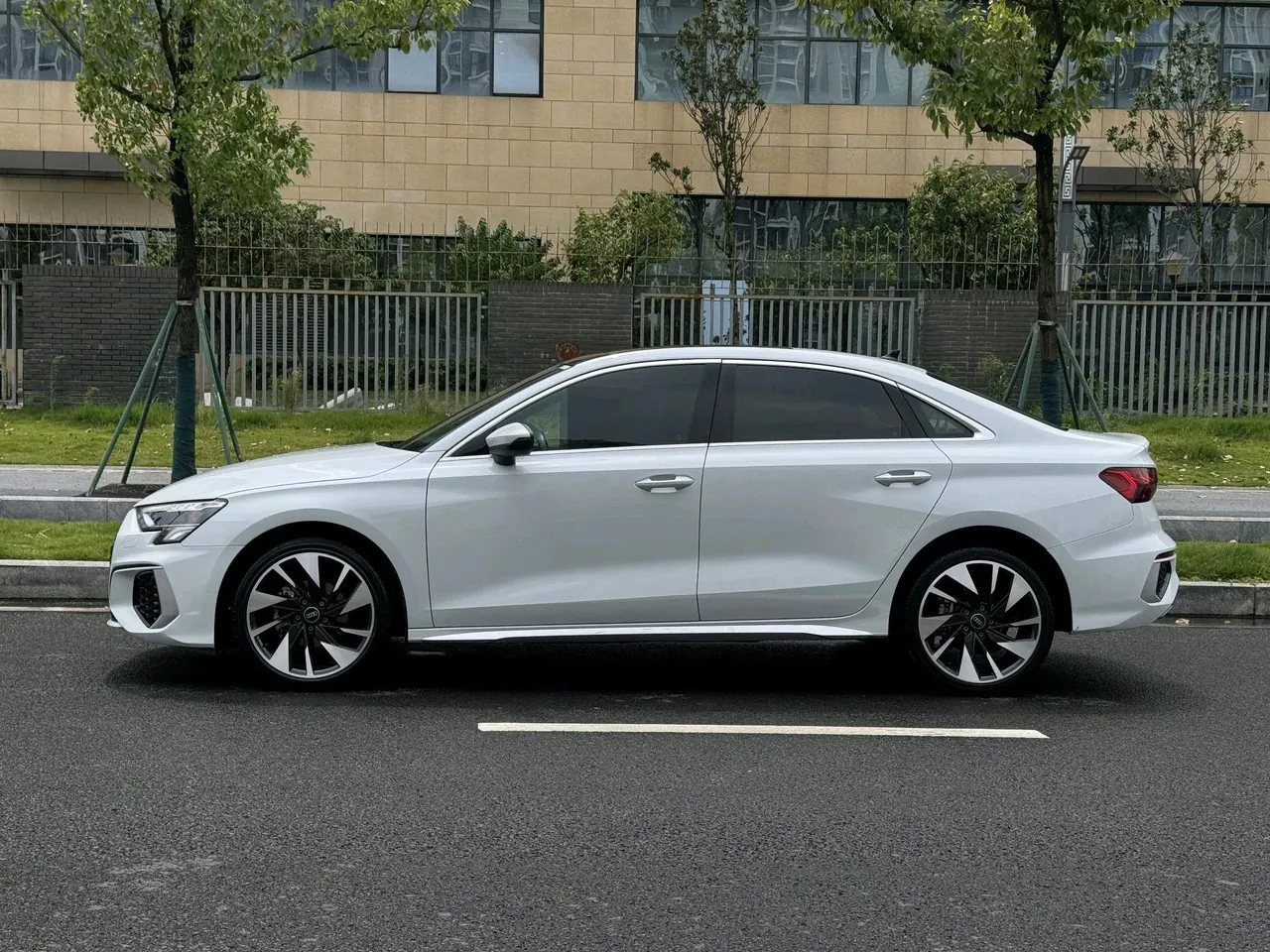 Audi 2023 A3L Limousine 1.4TFSI 35TFSI Fashion Sports (Modified) Automatic 2