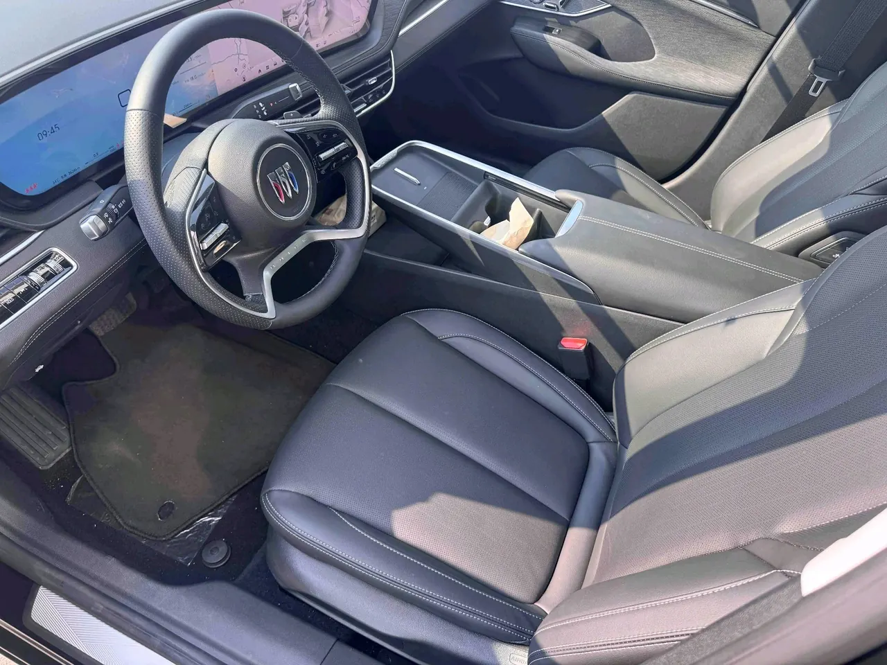 Buick 2025 LaCrosse 2.0T 28T Platinum Edition, automatic transmission 2