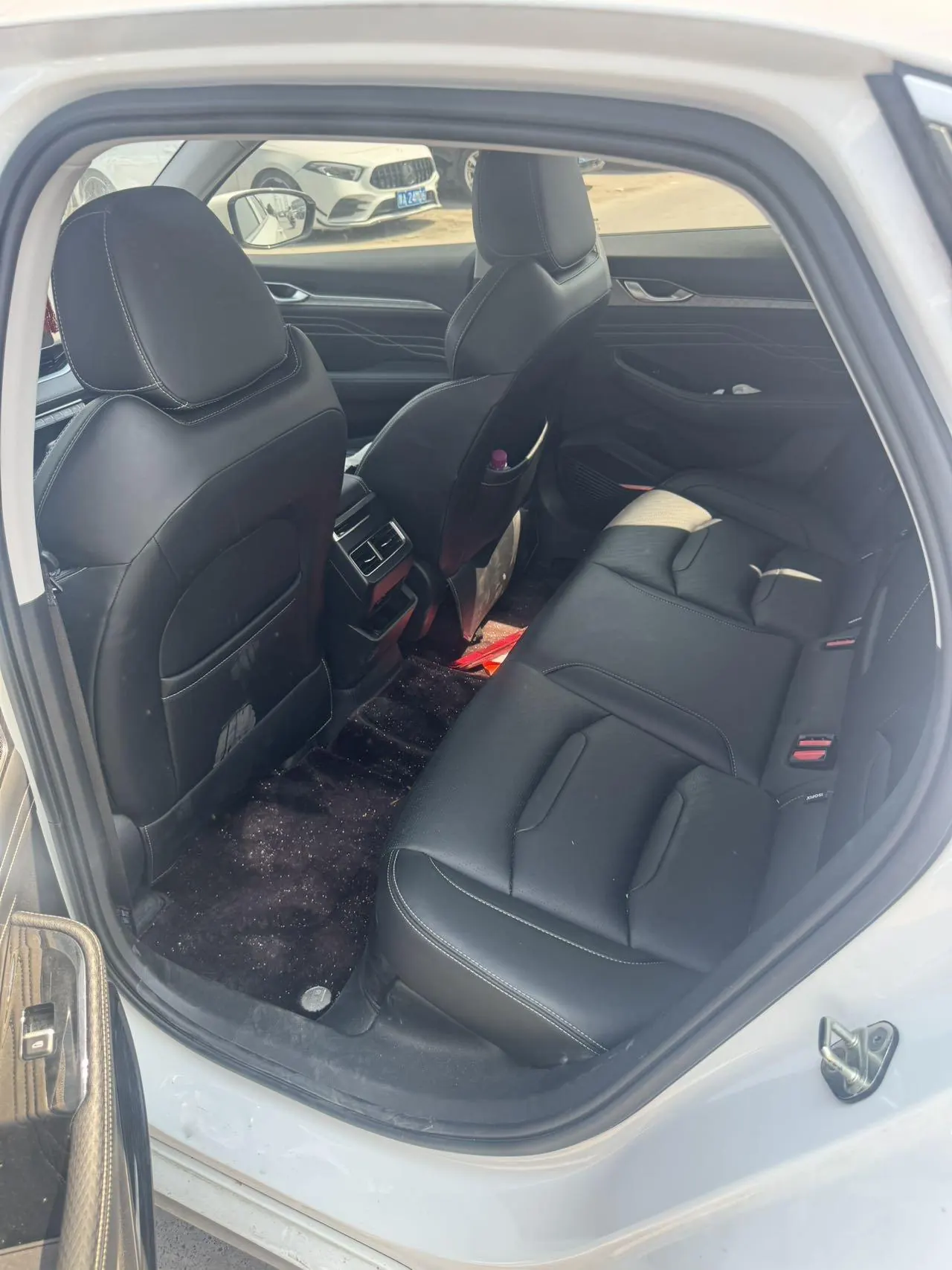 Geely 2023 Xingrui 2.0TD Luxury Automatic Transmission 3