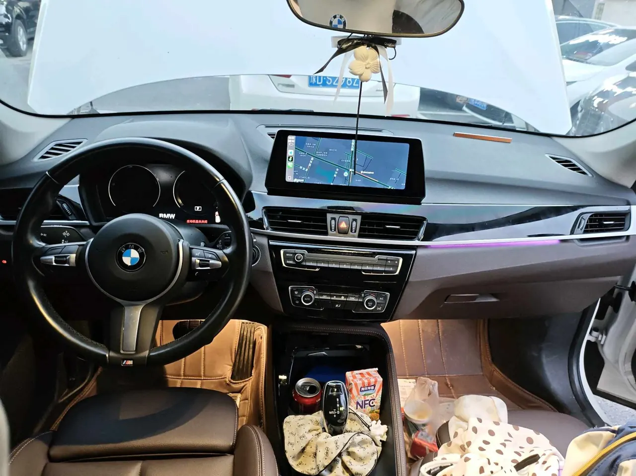BMW 2021 X1 sDrive20Li 1.5T exclusive automatic gear 11