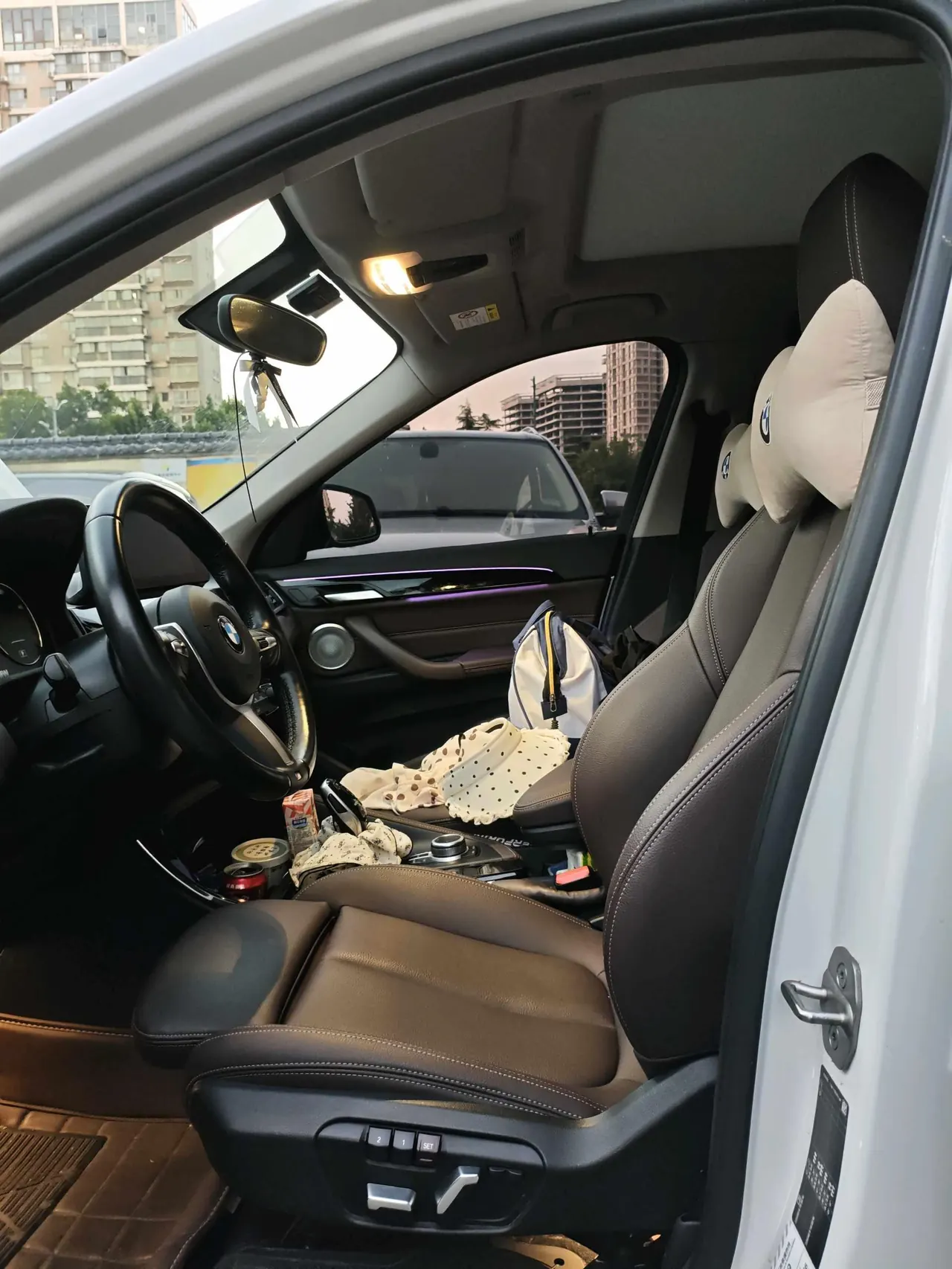 BMW 2021 X1 sDrive20Li 1.5T exclusive automatic gear 7