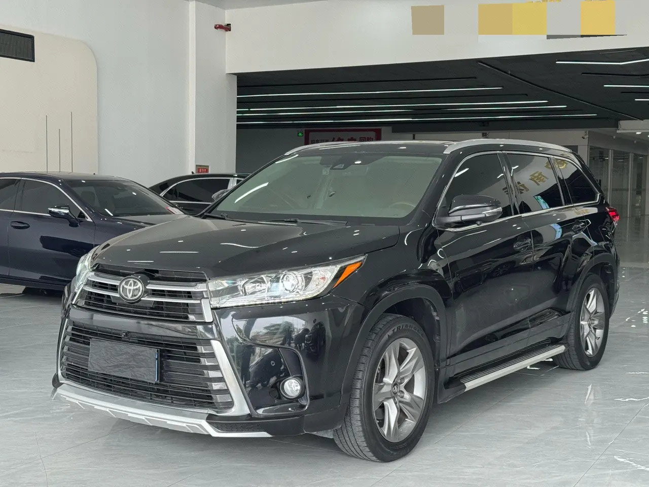 Toyota 2021 Highlander 2.0T 4-wheel drive Premium Edition 7-seat Automatic Gear - View 1