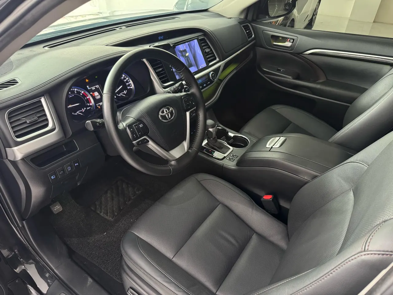 Toyota 2021 Highlander 2.0T 4-wheel drive Premium Edition 7-seat Automatic Gear 6