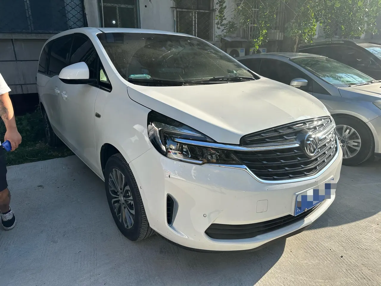 Buick 2021 GL8 Land Business Class 2.0T 652T Comfortable Automatic Gear 3