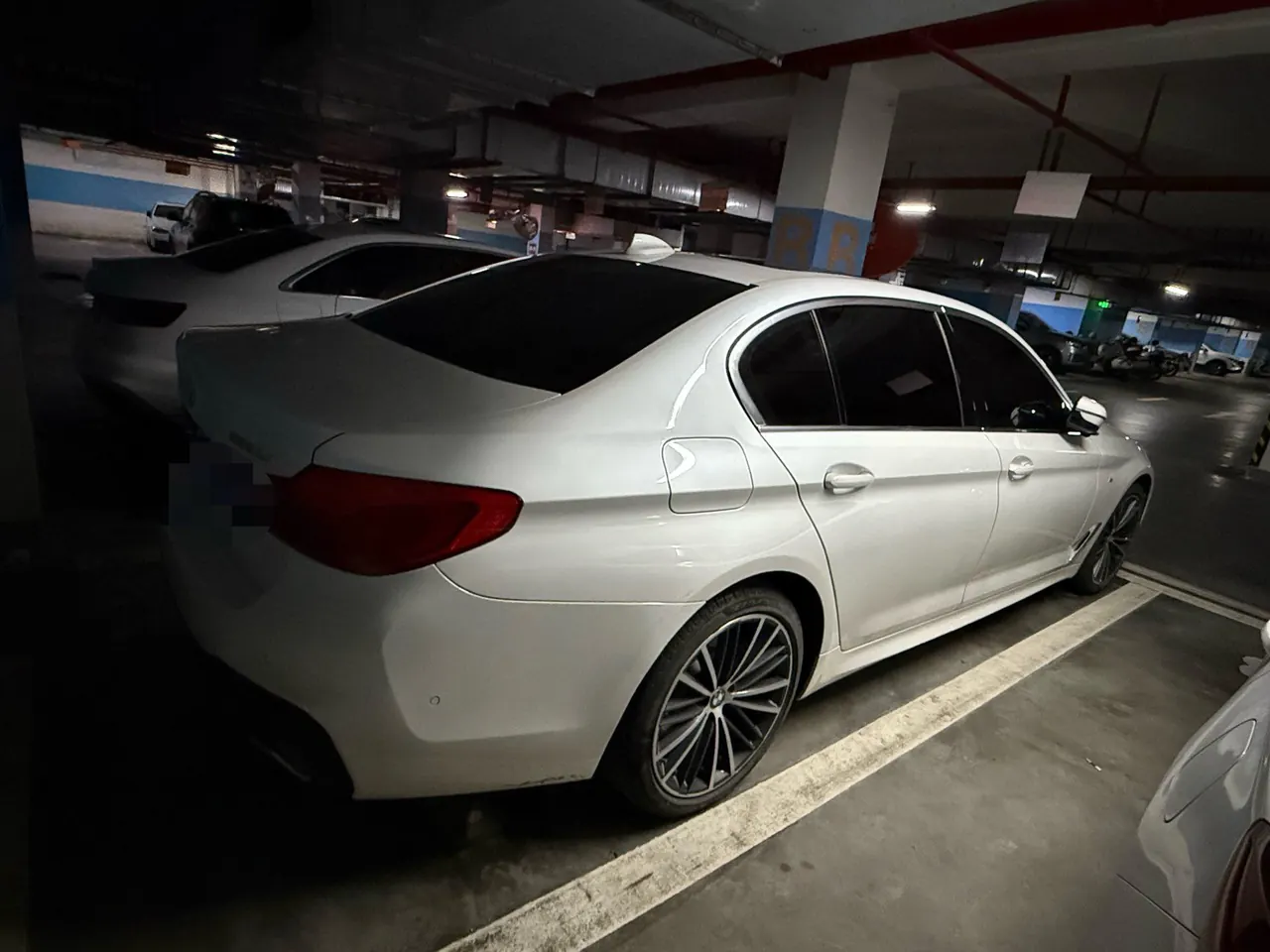BMW 5 Series 2020 530Li 2.0T Leading M Sports Suit Automatic Gear 6