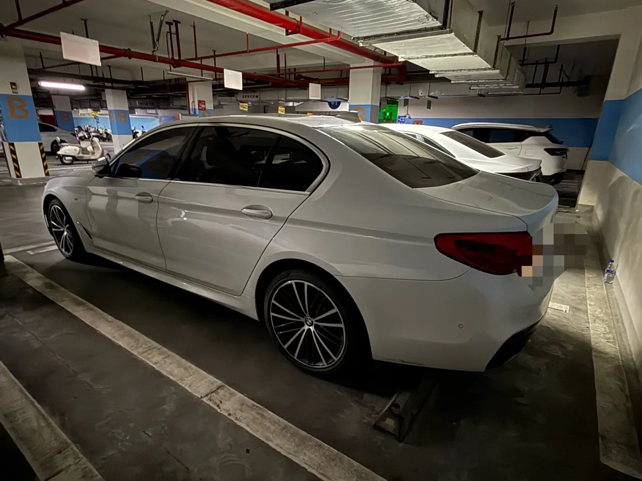 BMW 5 Series 2020 530Li 2.0T Leading M Sports Suit Automatic Gear 7