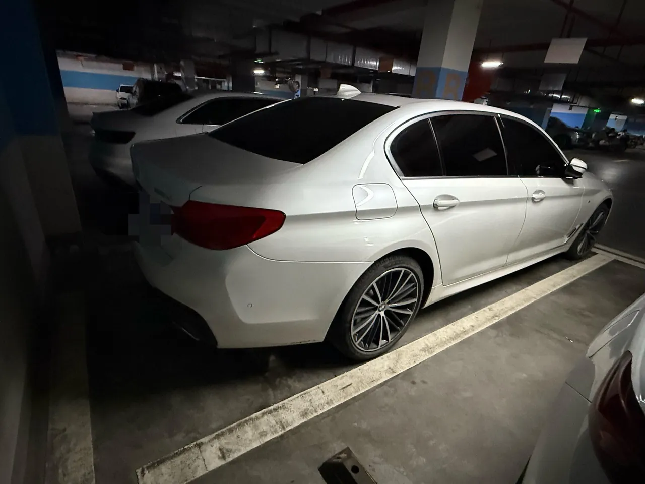BMW 5 Series 2020 530Li 2.0T Leading M Sports Suit Automatic Gear 8