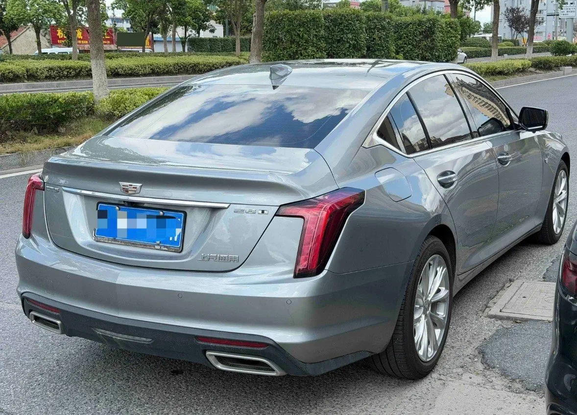 Cadillac 2023 CT5 2.0T 28T Luxury (Standard Edition) Automatic Gear 2