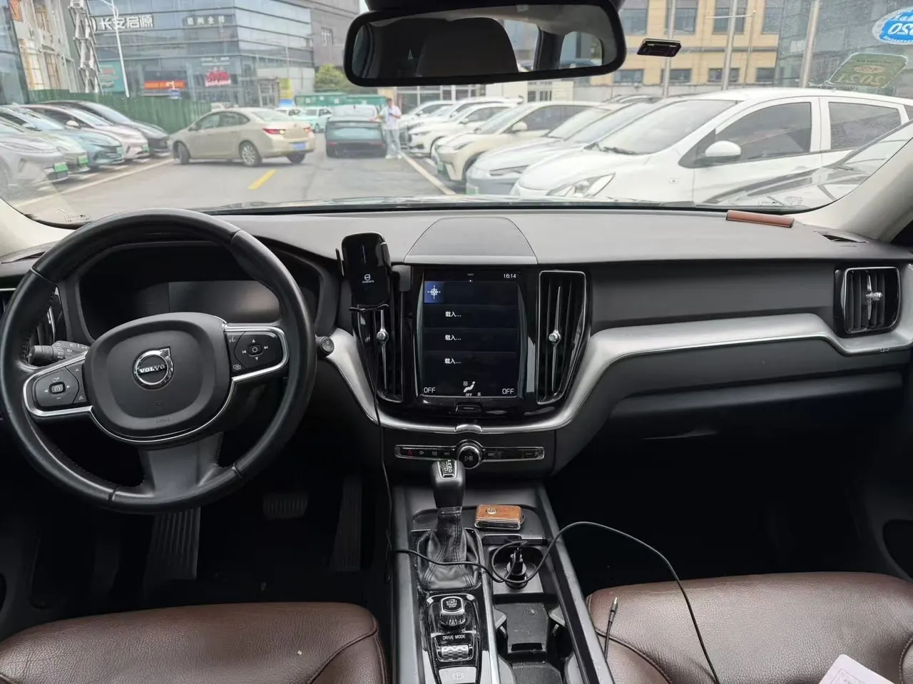 Volvo 2020 XC60 2.0T T5 4-wheel drive smart luxury automatic gear 4
