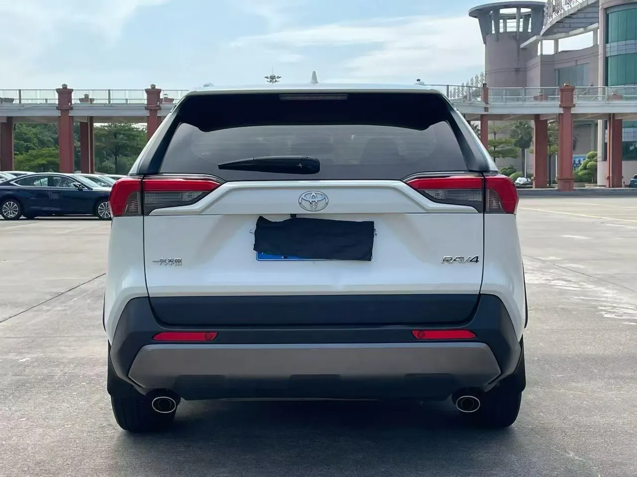 Toyota 2020 RAV4 Rongbo 2.0 Stepless Two-Drive Fashion Edition PLUS Automatic Gear 3