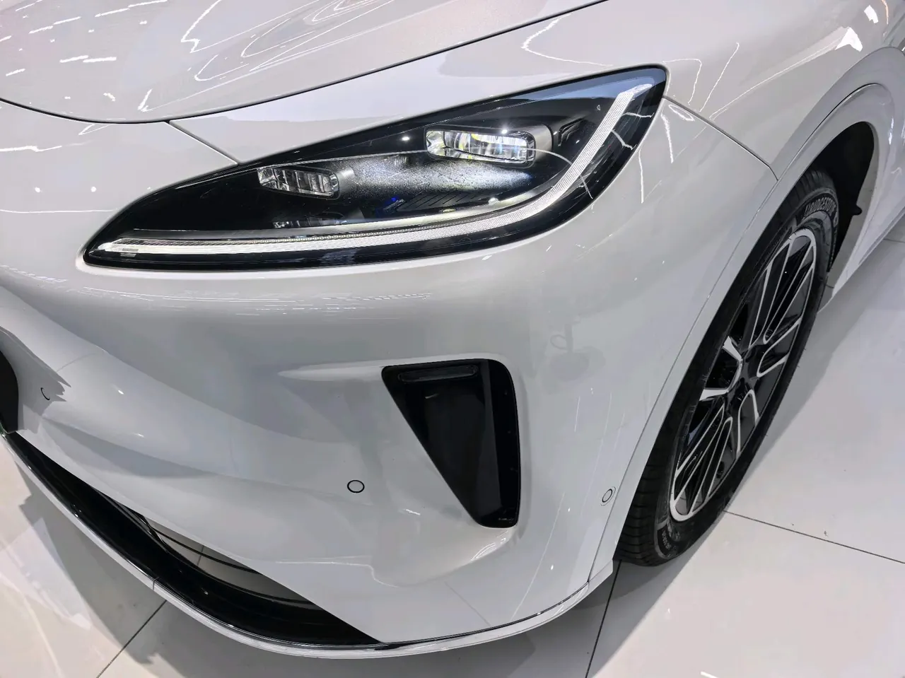 Shangjie 2025 H5 Range-Extended Max Automatic Transmission 4