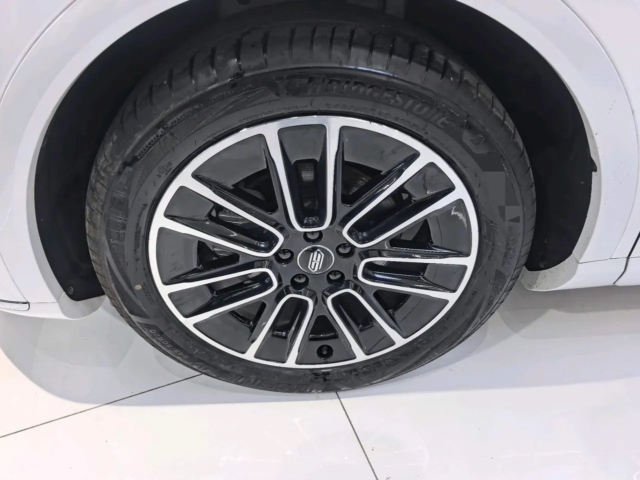 Shangjie 2025 H5 Range-Extended Max Automatic Transmission 5