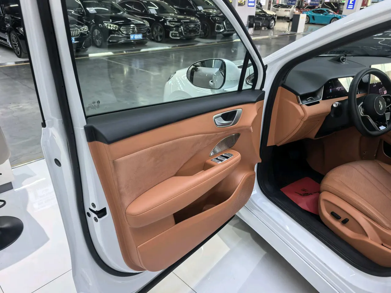 Shangjie 2025 H5 Range-Extended Max Automatic Transmission 7