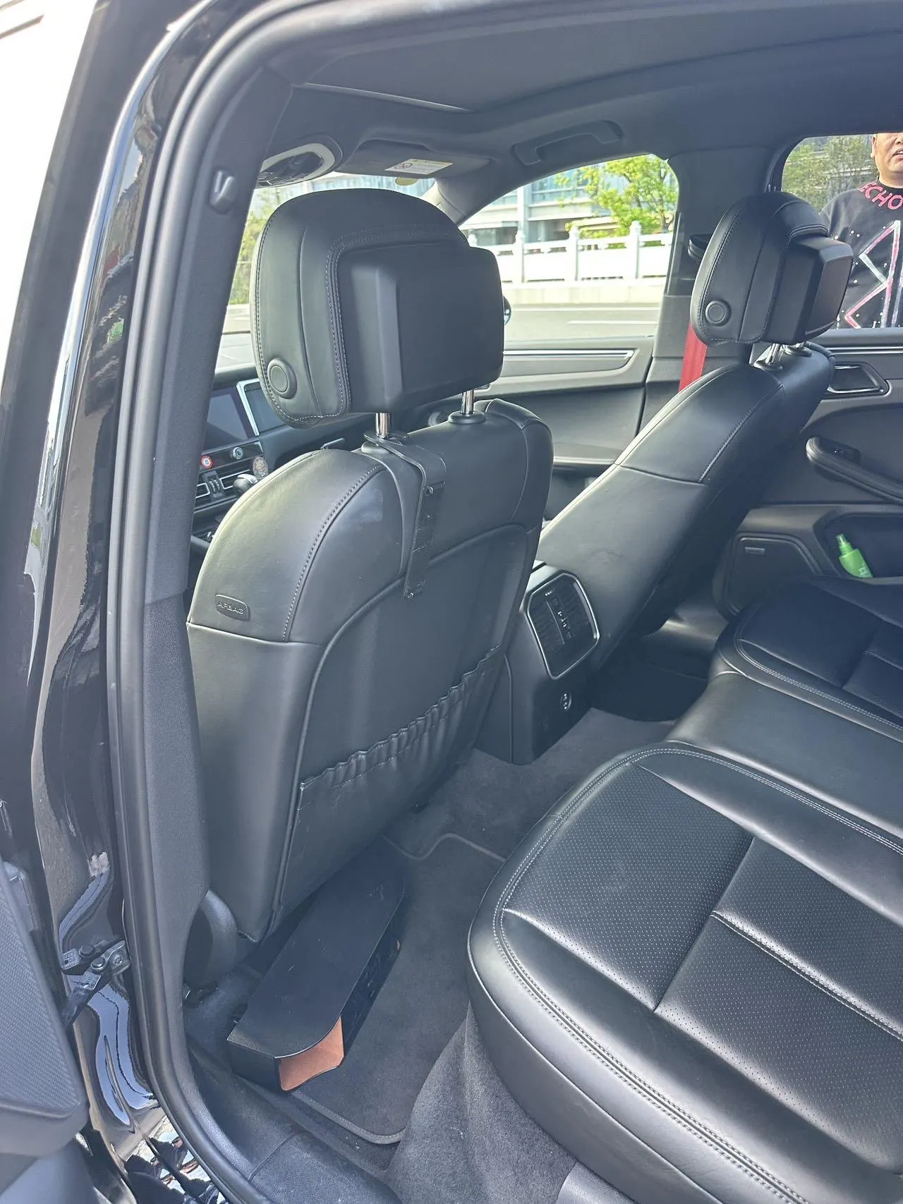 Porsche Macan (Imported) 2022 Macan 2.0T Automatic Gear 3