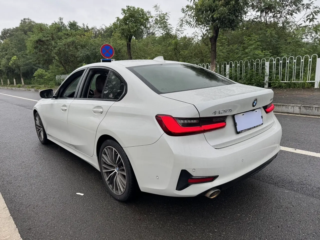 BMW 3 Series 2020 320i 2.0T Sports Suit Automatic Gear 7