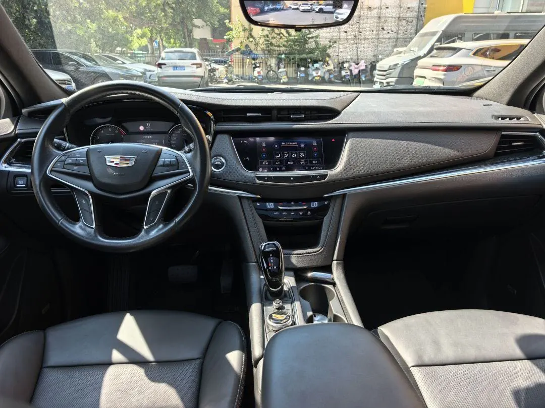 Cadillac 2020 XT5 2.0T 28T Luxury Automatic Gear 3