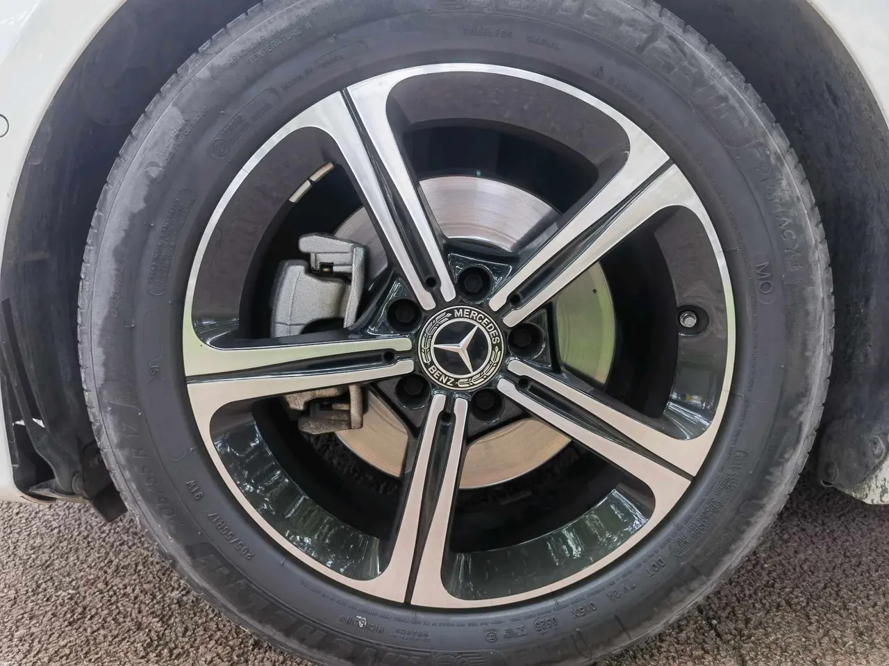 Mercedes Benz Class A 2023 A 200 L 1.3T Fashion Automatic Gear 10