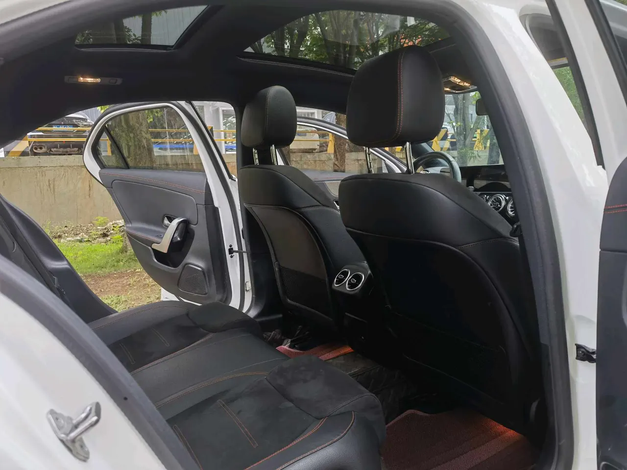 Mercedes Benz Class A 2023 A 200 L 1.3T Fashion Automatic Gear 8