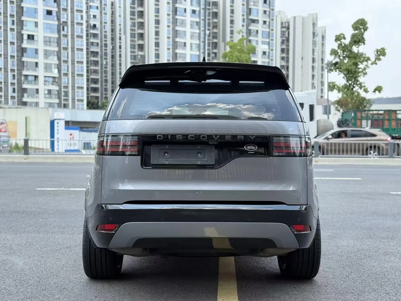 Land Rover Discovery (Imported) 2021 Discovery 5 48V 3.0T 360PS R-Dynamic SE Automatic Gear 9