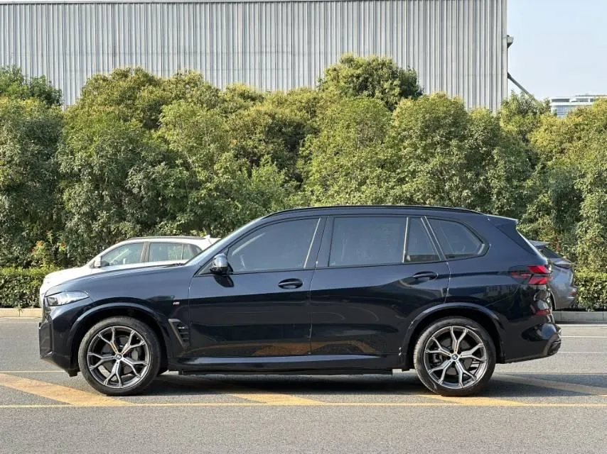 BMW 2023 X5 xDrive30Li 48V 2.0T exclusive M sports suit automatic gear 7