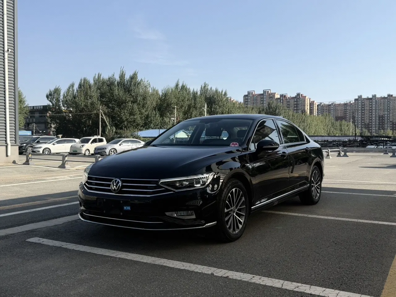 Volkswagen 2020 Magotan 2.0TSI 330TSI luxury automatic transmission - View 1