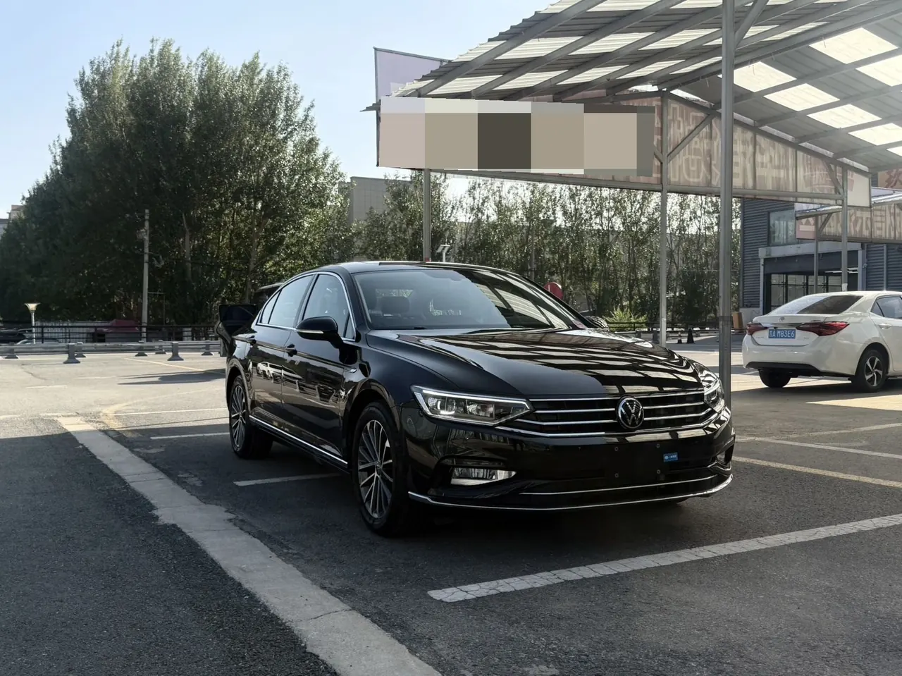 Volkswagen 2020 Magotan 2.0TSI 330TSI luxury automatic transmission 3