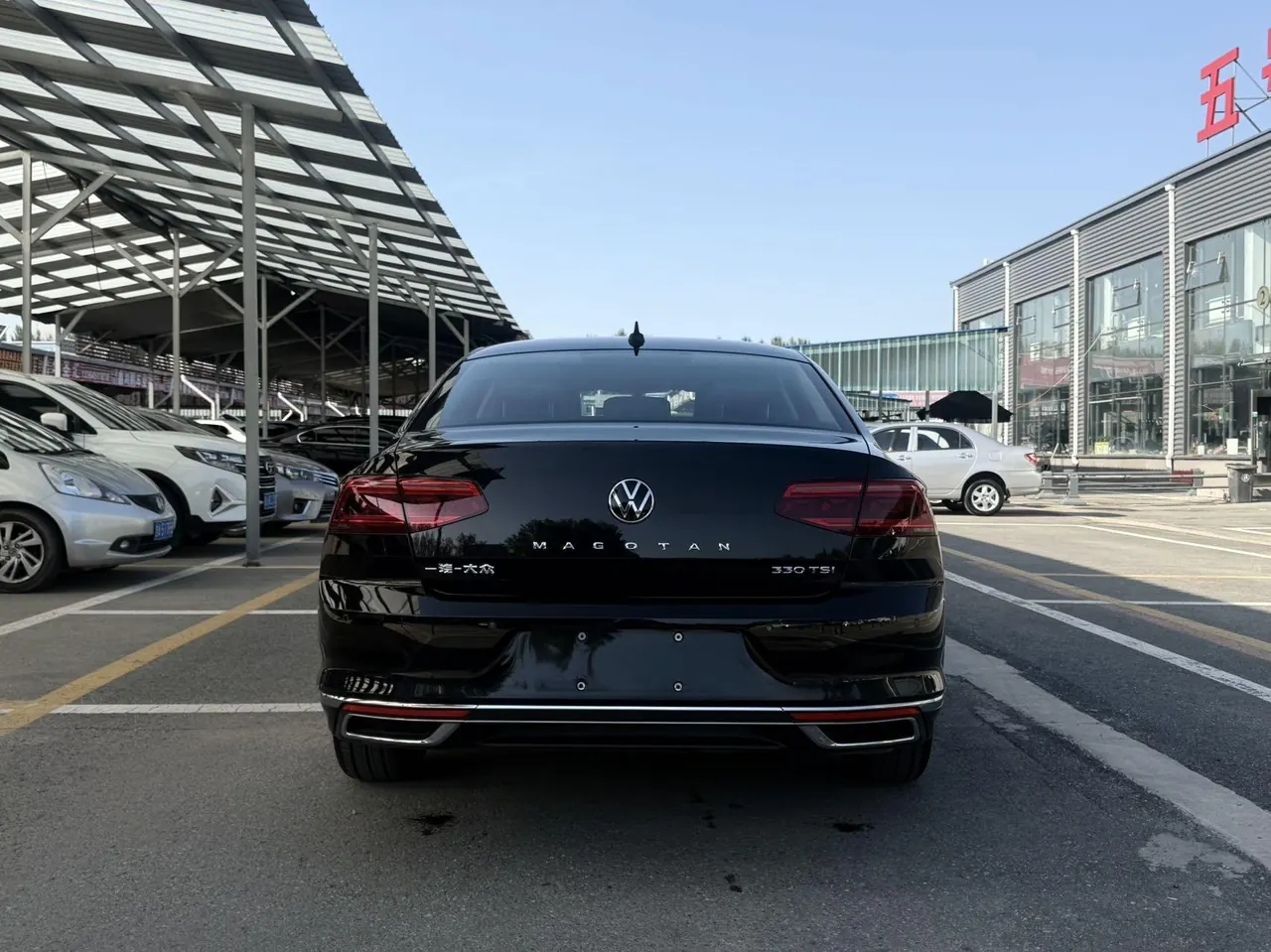 Volkswagen 2020 Magotan 2.0TSI 330TSI luxury automatic transmission 5