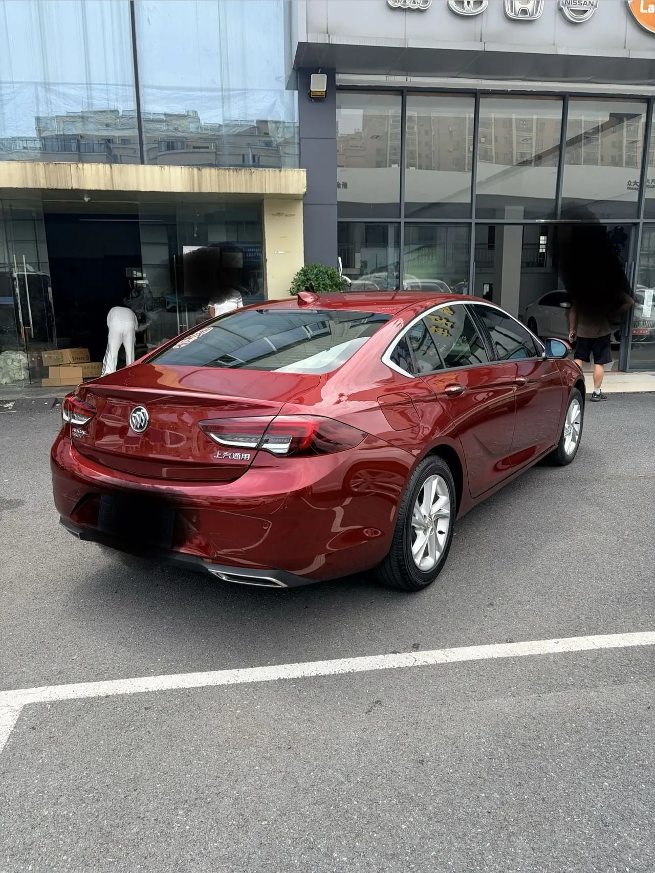 Buick 2020 Regal 1.5T 552T Luxury Automatic Gear 9