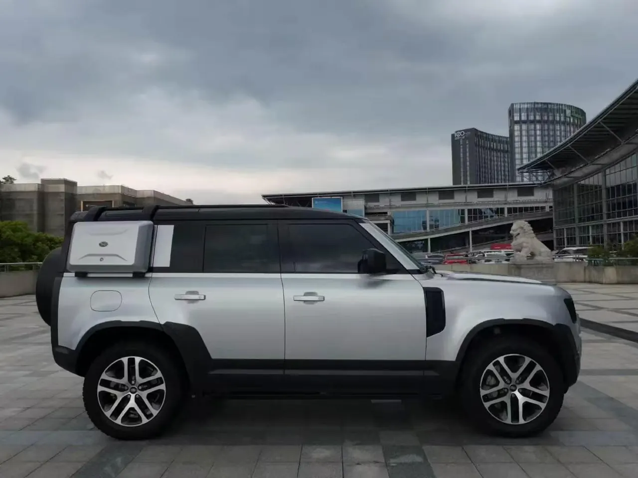 Land Rover Guard (Imported) 2022 Guard 110 48V 3.0T P400 Diablo Special Edition Automatic Gear 8