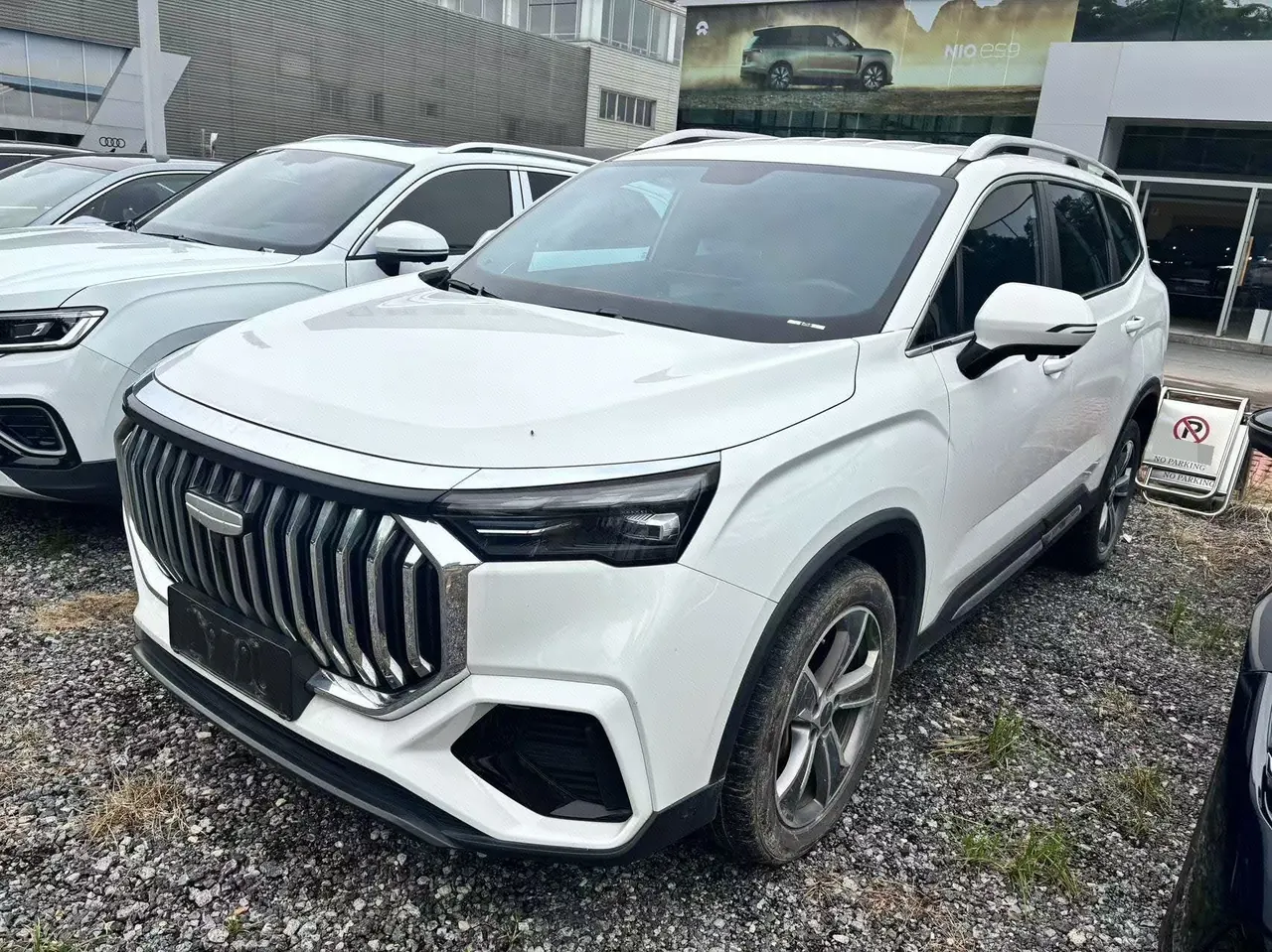 Open image lightbox: Geely 2023 Hao Yue L 2.0TD Luxury Automatic Transmission