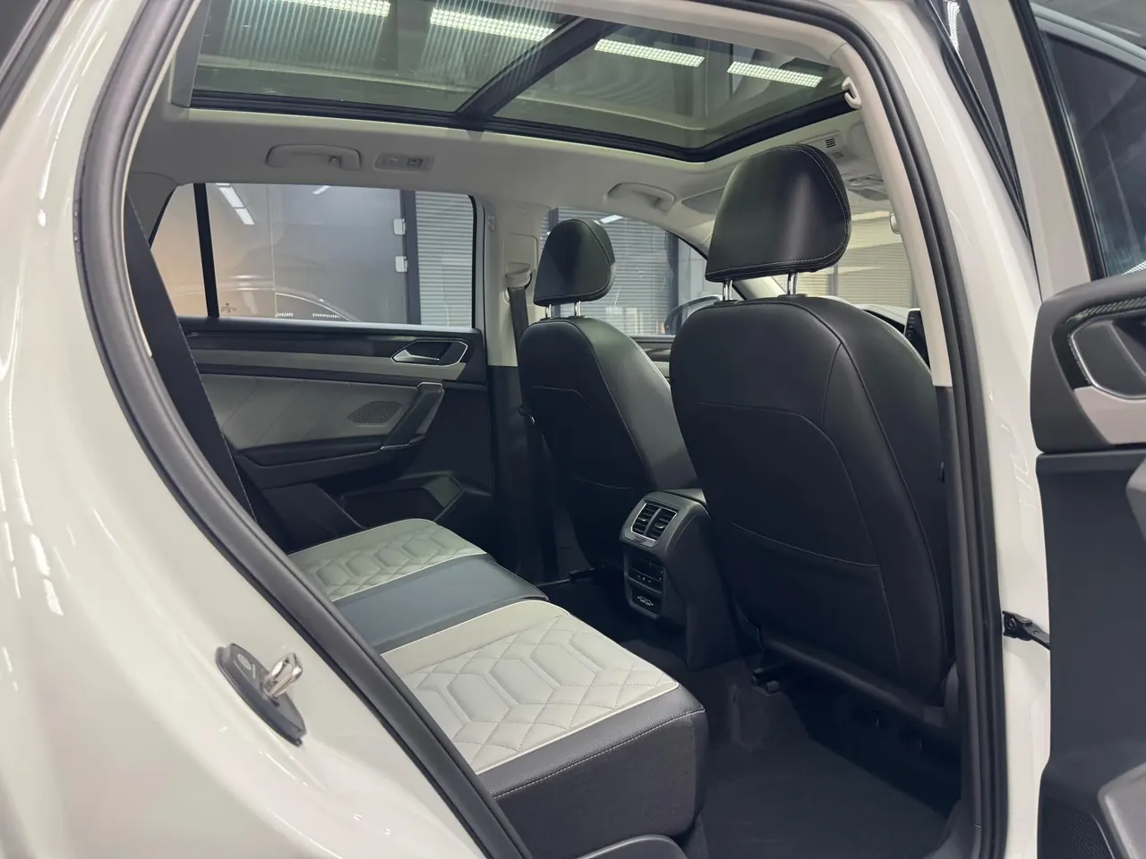 Volkswagen 2023 Tanyue 2.0TSI 330TSI Two-Drive Luxury Plus Advanced Edition Automatic Gear 6