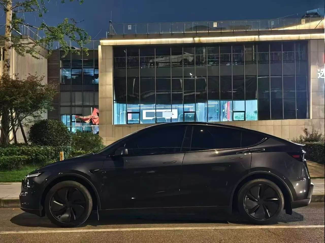 Tesla 2024 Model Y rear-wheel drive version automatic transmission 5