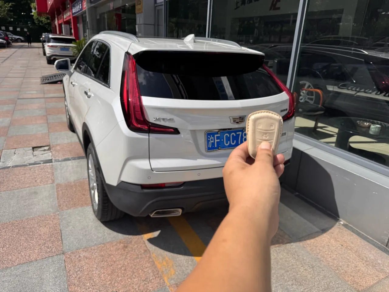 Cadillac 2021 XT4 2.0T 28T Two-Drive Technical Automatic Gear 10
